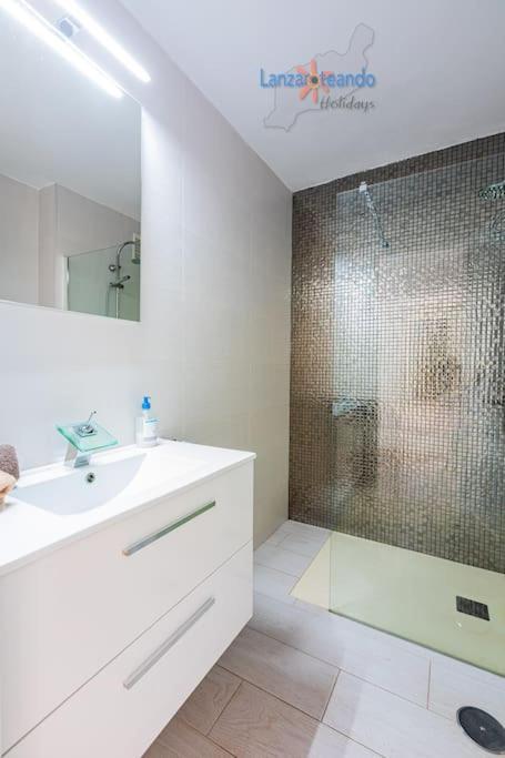 Kiara Vivienda Vacacional Costa Teguise Buitenkant foto